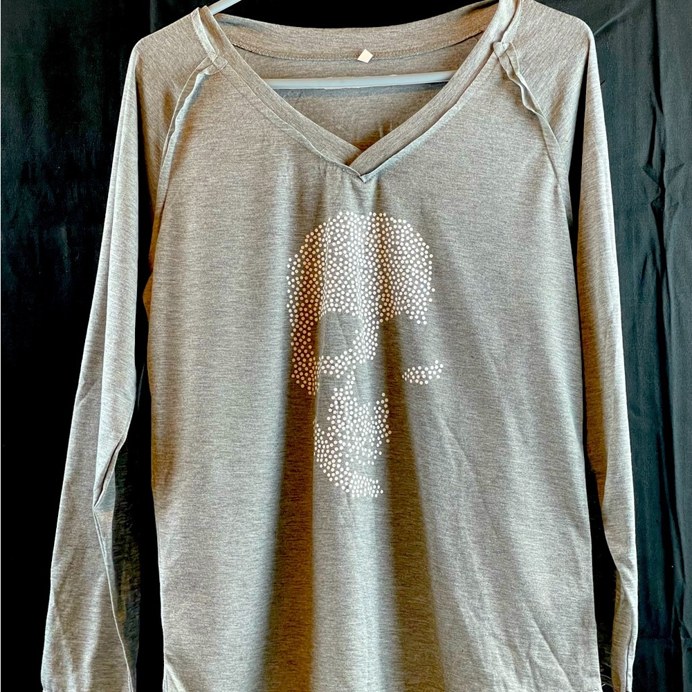 Gray skull long sleeve shirt